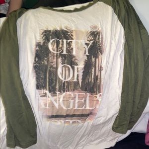 American Eagle “city of angels” baseball tee